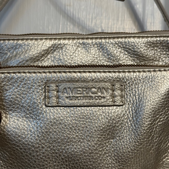 American Leather Gold Crossbody Bag - Picture 3 of 9